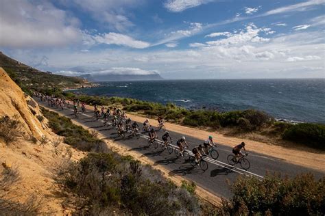 La Gara Ciclistica di Cape Town: Un omaggio al coraggio e alla perseveranza di Indika Naidoo