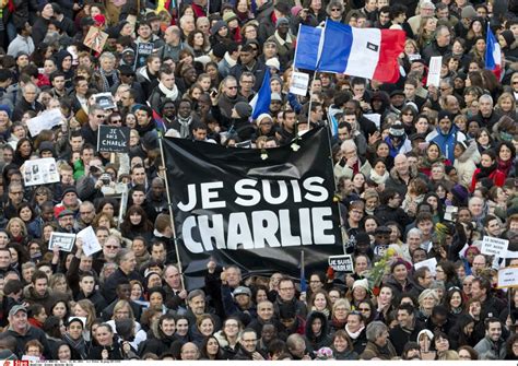 La Manifestazione Je Suis Charlie del 2015: Un'Espressione di Solidarietà e una Reazione Contro il Fanatismo